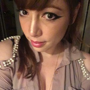 Meet your Posher, Vanessa